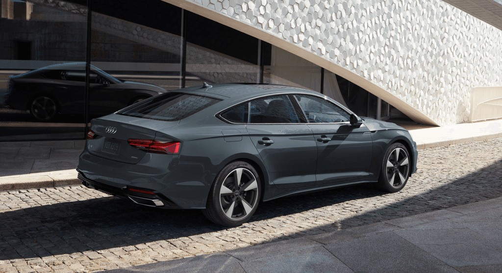 Audi A5 2026 Advanced image 1