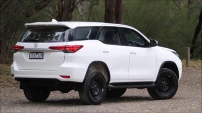 صورة تويوتا فورتشنر 2025 4.0 A/T 4WD Sport رقم 3