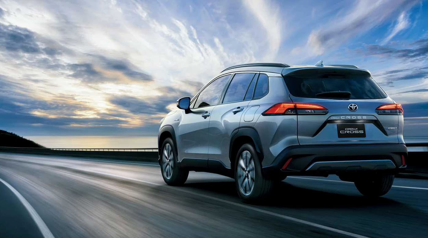 سيارة تويوتا كورولا كروس 2021 الجديدة