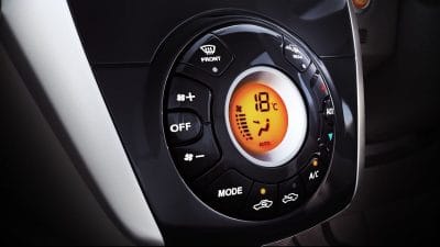Nissan Sunny 2027 AT Super salon image 6