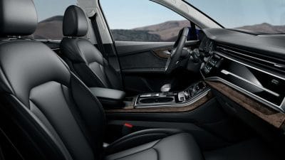 صورة أودي Q7 2026 S-line رقم 2