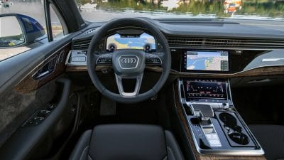 صورة أودي Q7 2026 S-line رقم 4