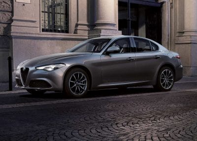 صورة ألفاروميو جوليا 2025 Veloce رقم 4