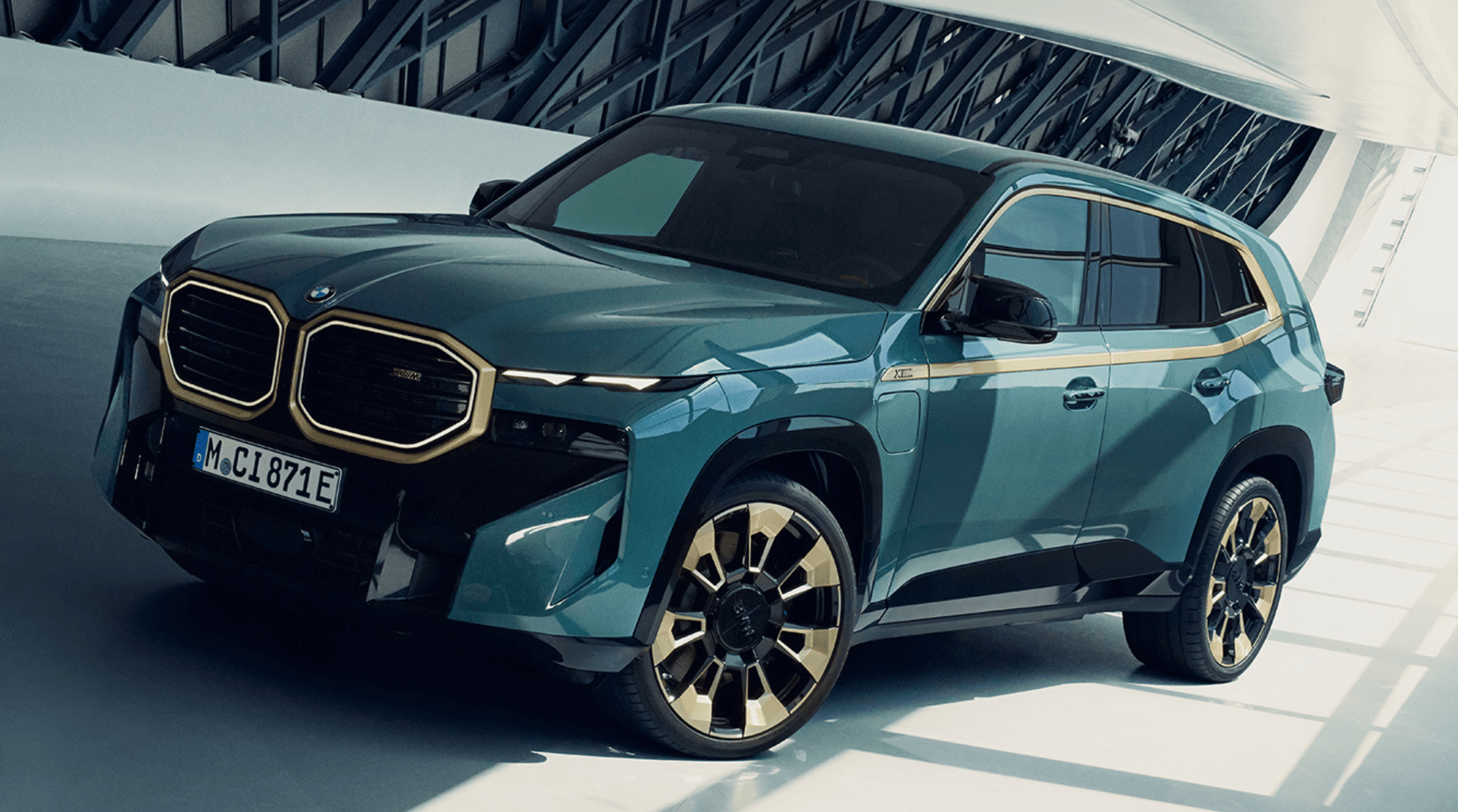 الاصدار الجديد من BMW XM 2023 الجديدة كلياً