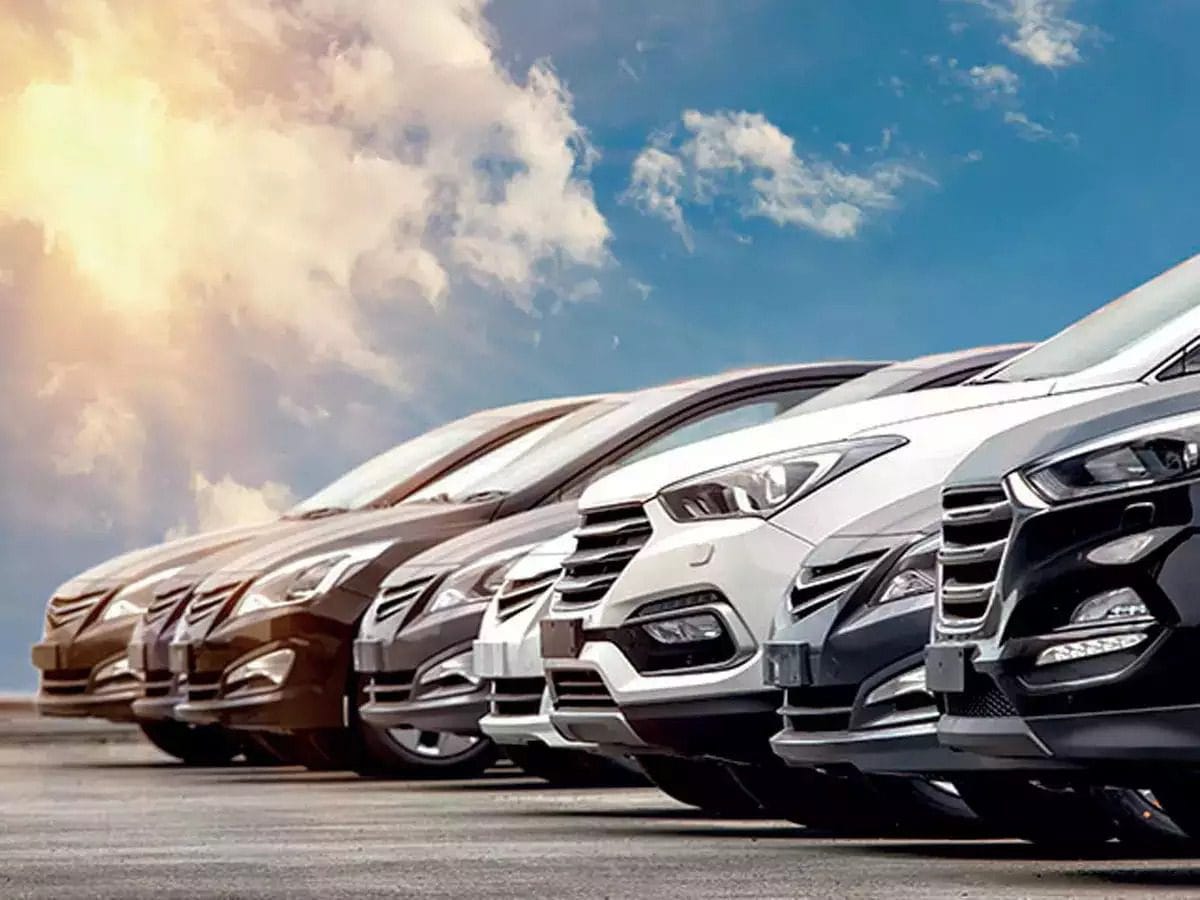 تقرير عن تراخيص المركبات في شهر مارس