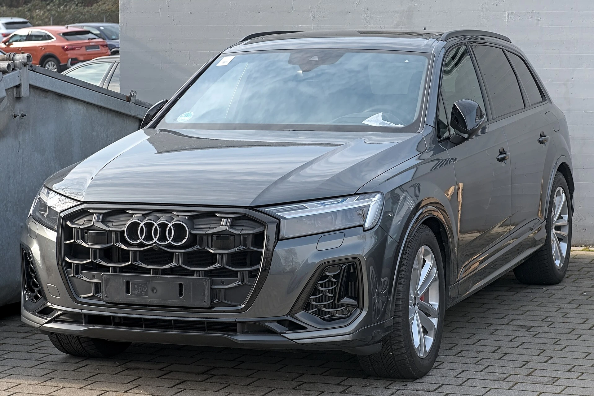 Audi Q7 2026 S line Plus image 4