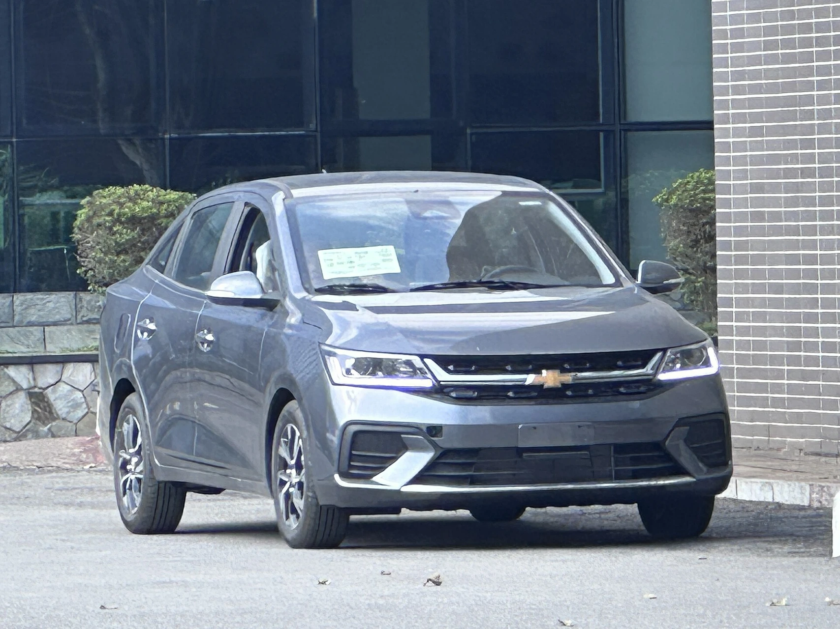 Chevrolet Optra 2027 LS image 4