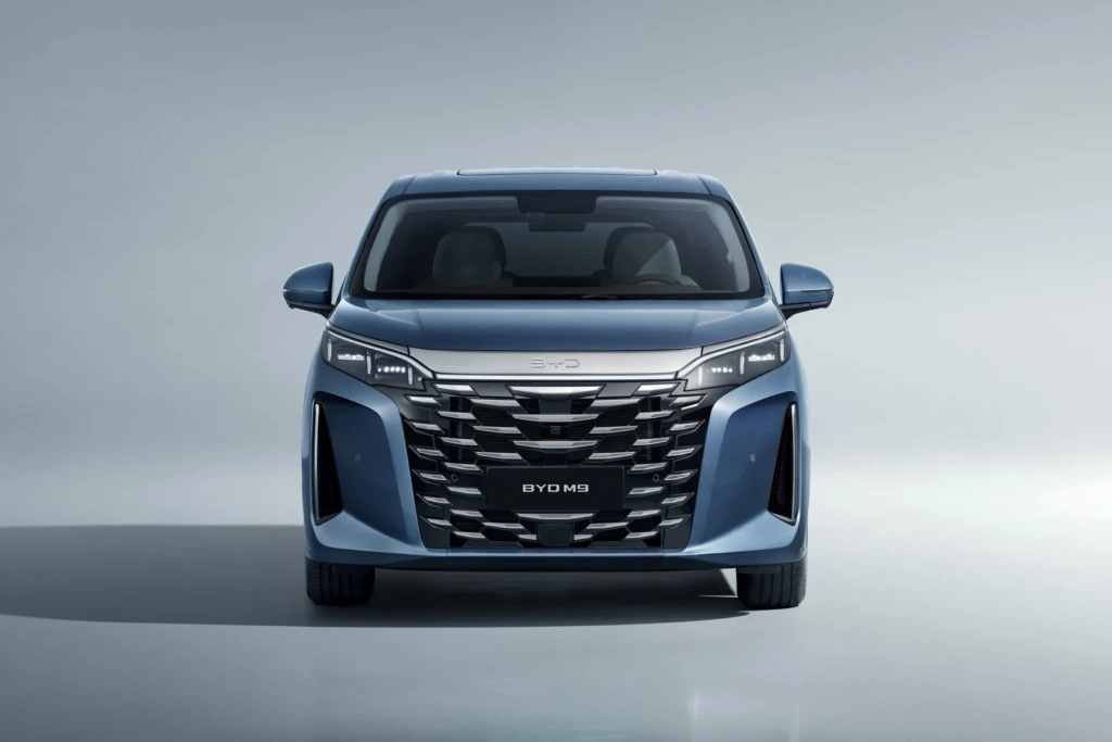 BYD M9 2026 - vehicle image