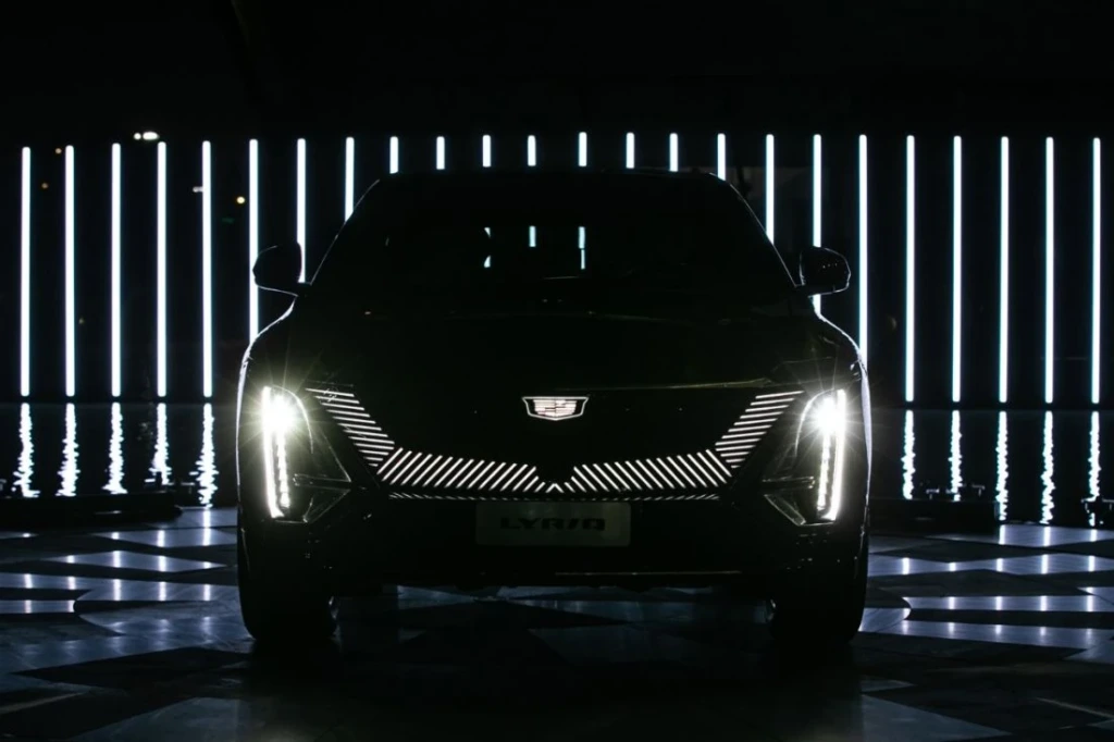 كاديلاك ليريك 2026 Signature Luxury - صورة السيارة