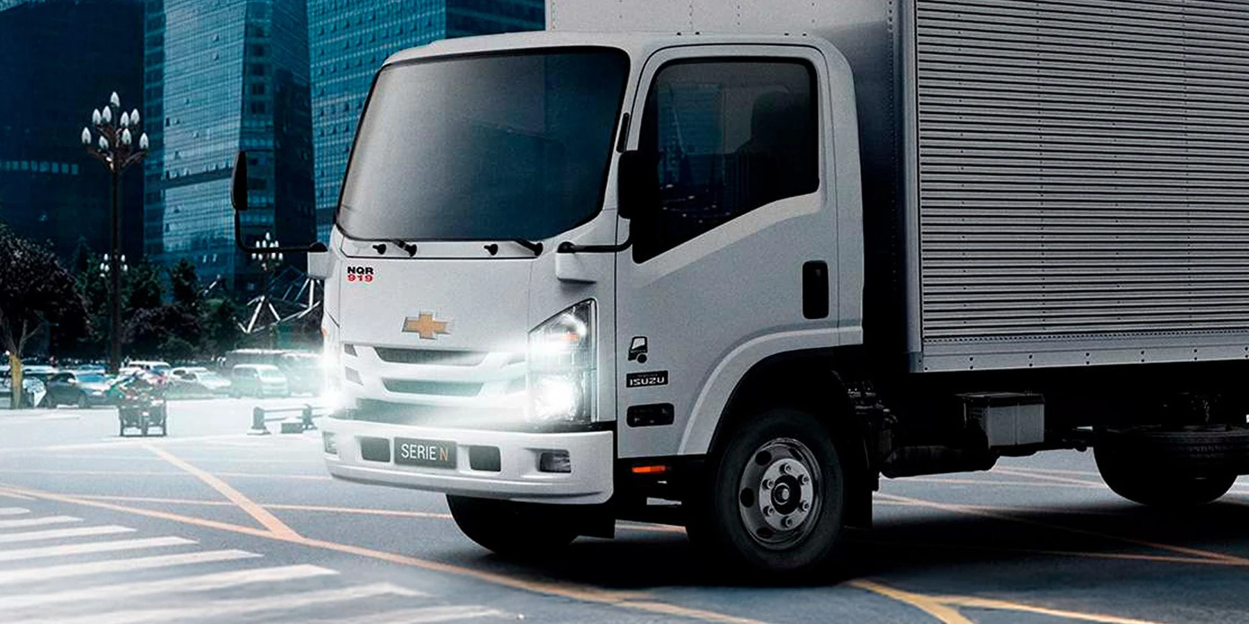 Chevrolet NQR 2027 Diesel - vehicle image