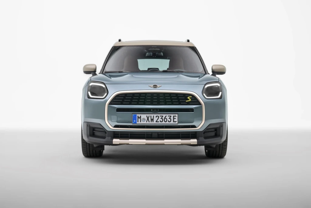 ميني Cooper Countryman 2025 1.5 A/T C - - صورة السيارة