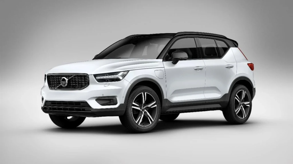 فولفو XC 40 2026 Black - صورة السيارة